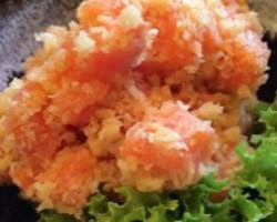 Crunchy Salmon Salad